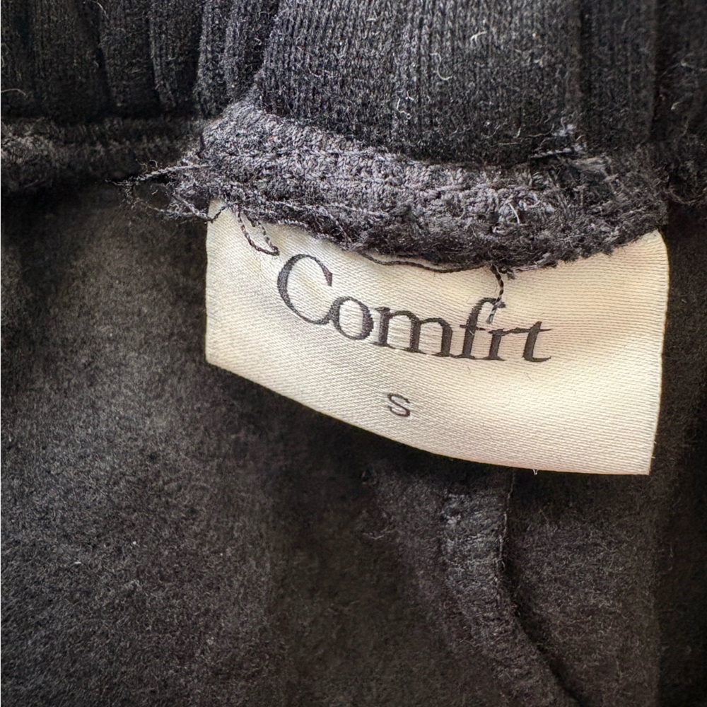 Comfrt Black Sweatpants - Picture 4 of 5